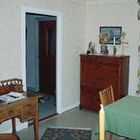 3 Bedroom Amazing Home In Lnsboda Falsehult Екстер'єр фото